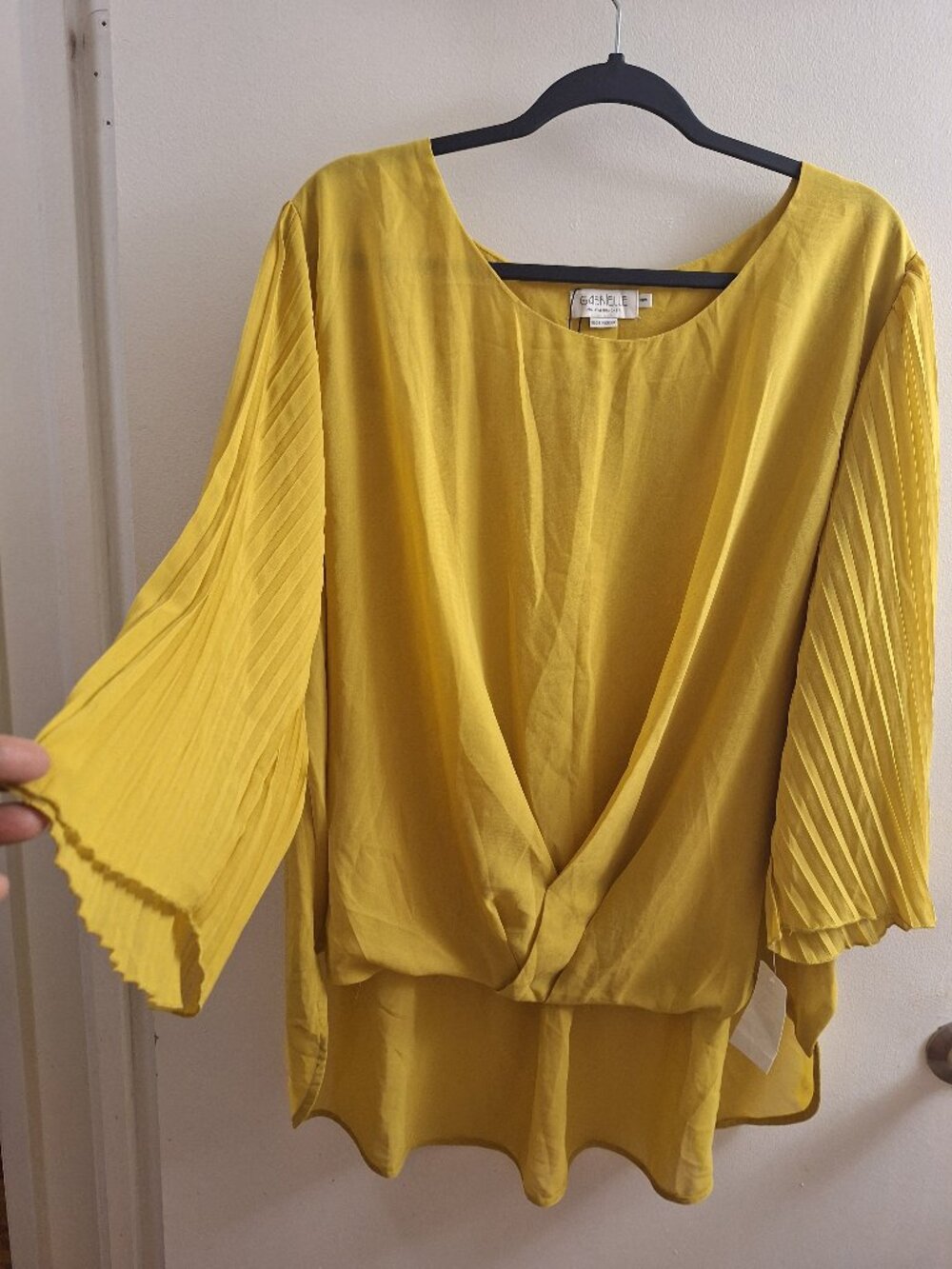GABRILLE TOP.